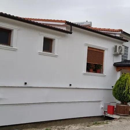 Salillari & Restaurant Vendégház 4*