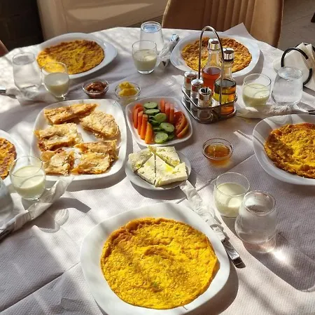 Salillari & Restaurant 4* 베라트