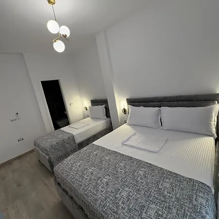 Salillari & Restaurant Vendégház