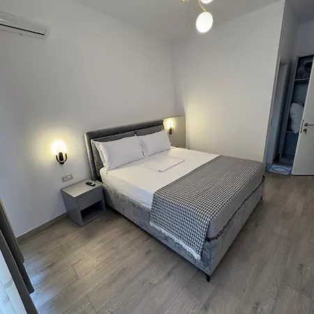 게스트하우스 Salillari & Restaurant