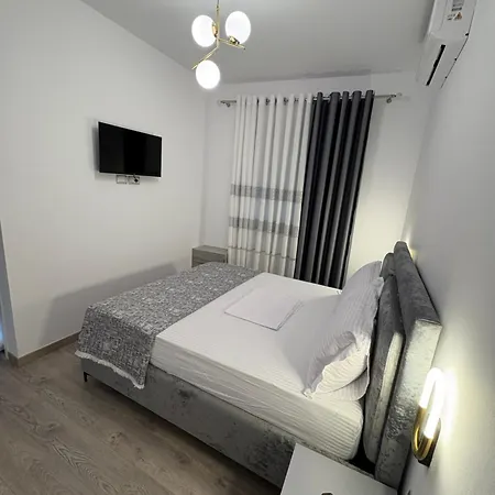 Salillari & Restaurant 베라트