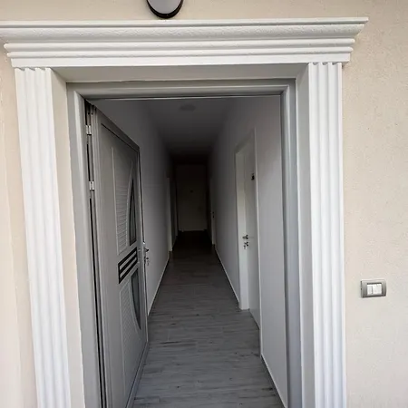 게스트하우스 Salillari & Restaurant