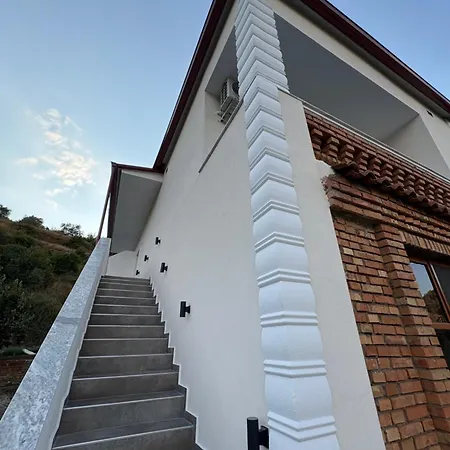 Salillari & Restaurant Vendégház Berat