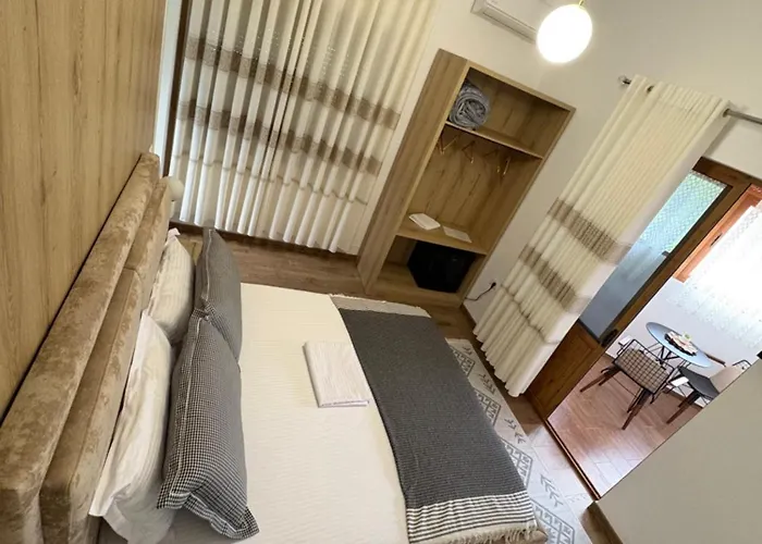 Salillari Guest House & Restaurant 4*