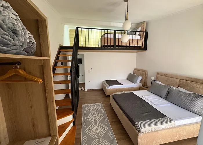 Salillari Guest House & Restaurant Affittacamere