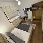 Salillari & Restaurant Vendégház 4*