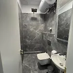 Salillari & Restaurant 4*