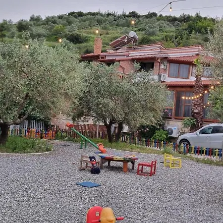 Salillari & Restaurant Берат