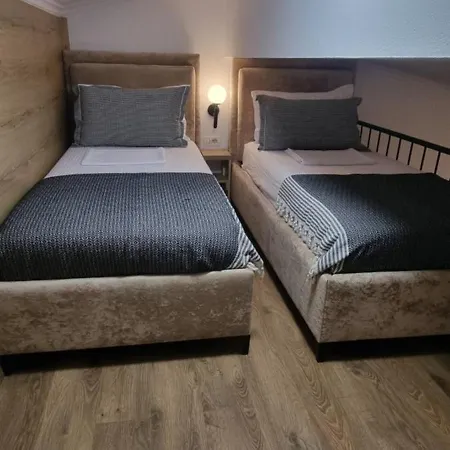 Guest house Salillari *