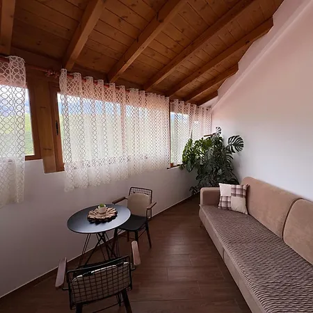 Guest house Salillari
