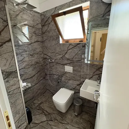 Гостевой дом Salillari & Restaurant 4*