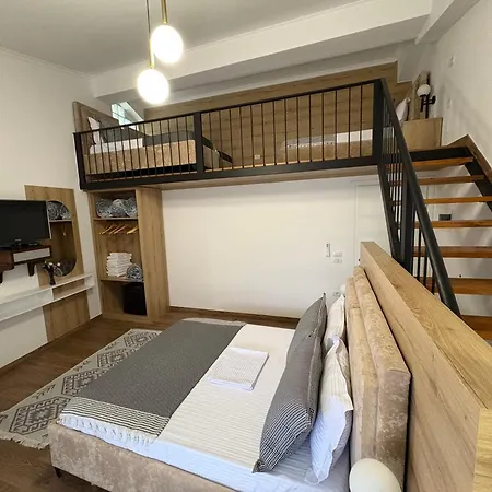 Salillari & Restaurant Берат