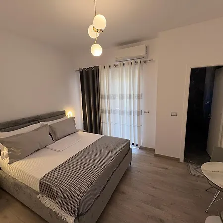 Salillari & Restaurant Гостевой дом