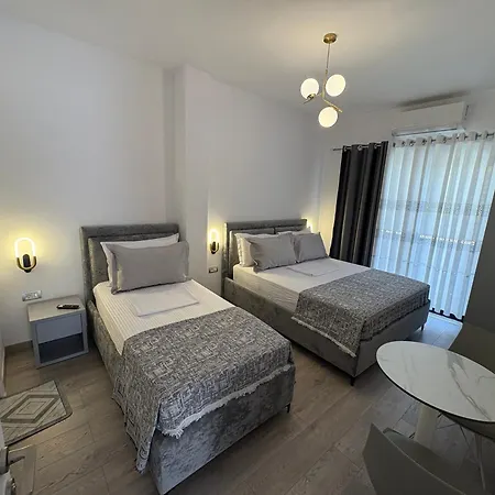 Πανσιόν Salillari Guest House & Restaurant Μπεράτ