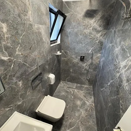 Гостевой дом Salillari & Restaurant 4*