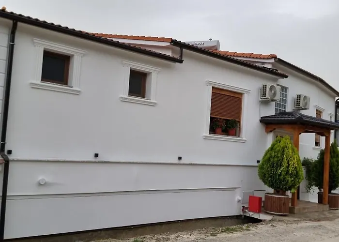 Salillari & Restaurant Penzion 4*
