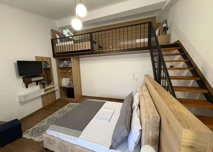 Salillari Guest House & Restaurant Μπεράτ