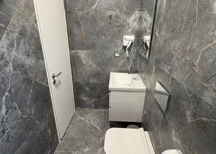 Πανσιόν Salillari Guest House & Restaurant Μπεράτ