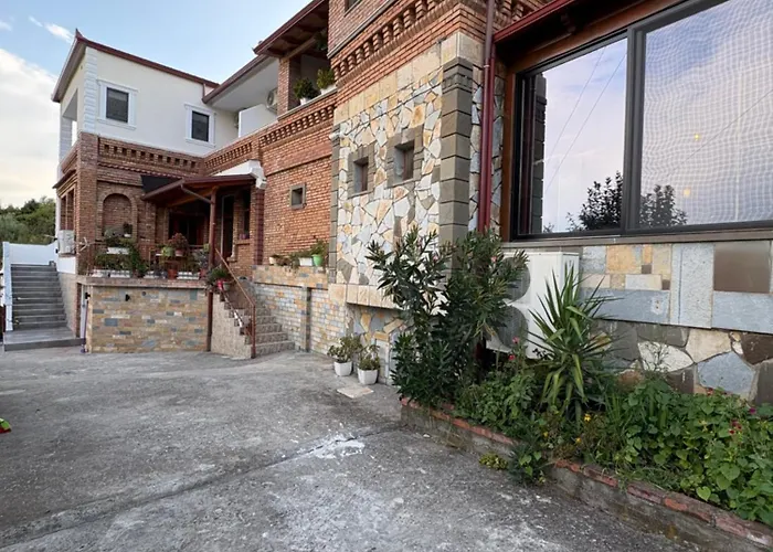 Salillari & Restaurant 4* Berat