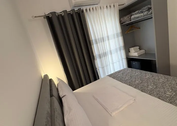 Πανσιόν Salillari Guest House & Restaurant