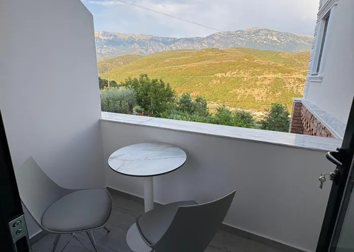 Salillari & Restaurant Penzion Berat
