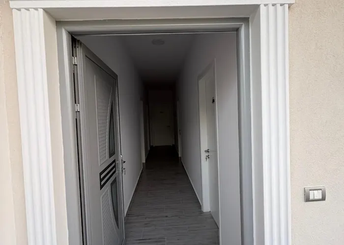 Πανσιόν Salillari Guest House & Restaurant