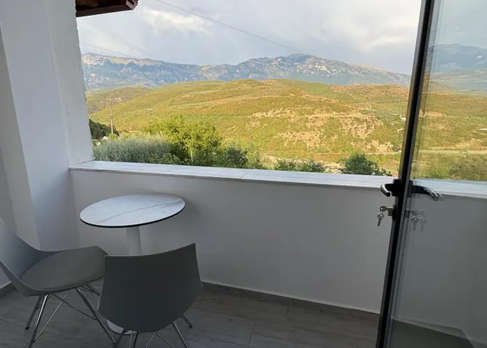 Salillari & Restaurant 4* Berat