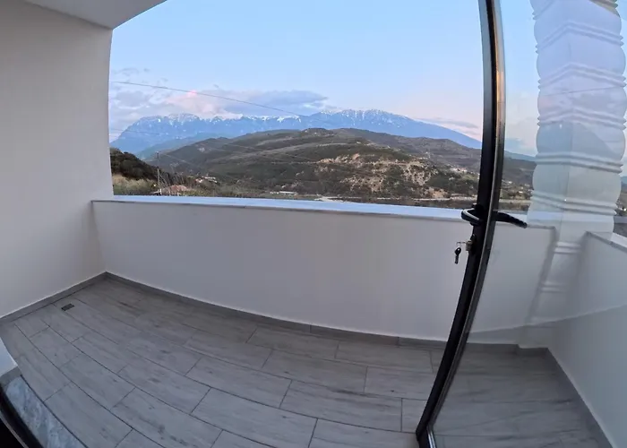 Salillari & Restaurant 4* Berat
